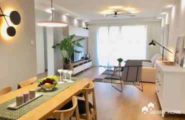 3br for rent in Jingan line7 shanghai